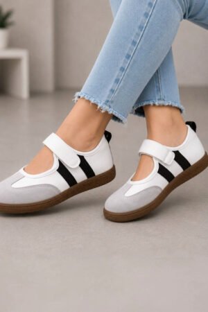 Roadster The Lifestyle Co Women Colourblocked Round Toe Velcro Ballerinas