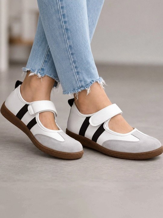 Roadster The Lifestyle Co Women Colourblocked Round Toe Velcro Ballerinas