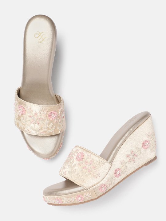 House of Pataudi Embellished Floral Wedge Heels