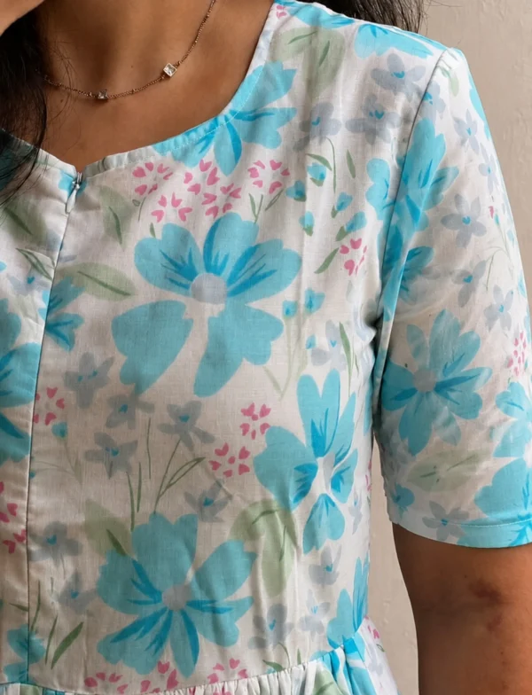 VIHIN TEXTILE Floral Print Viscose Rayon Flared Kurta