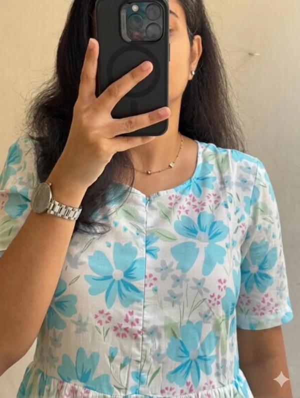 VIHIN TEXTILE Floral Print Viscose Rayon Flared Kurta
