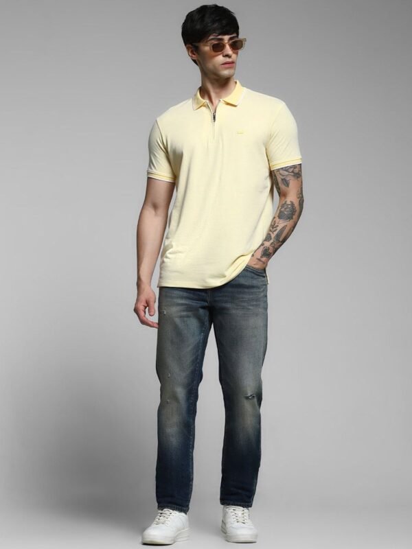 Jack & Jones Men Slim Fit Low-Rise Mildly Distressed Light Fade Stretchable Jeans
