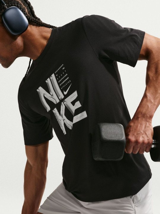 Nike Hyverse Men's Dri-FIT Training T-Shirt