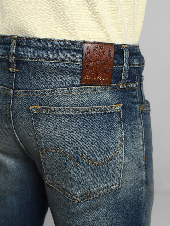 Jack & Jones Men Slim Fit Low-Rise Mildly Distressed Light Fade Stretchable Jeans